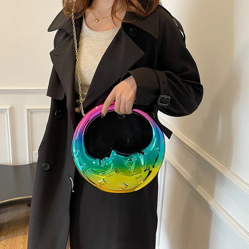 Luxury Bags Sell - Летняя сумка-полумесяц из ПВХ с металлическим