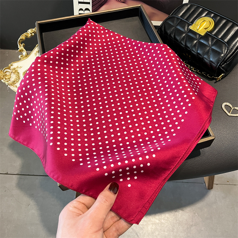 Роскошные новые шарфы с принто – обзор и цена Luxury Bags For Summer